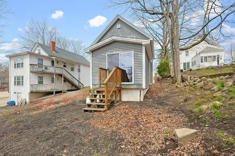 8 Grand Street Augusta ME 04330