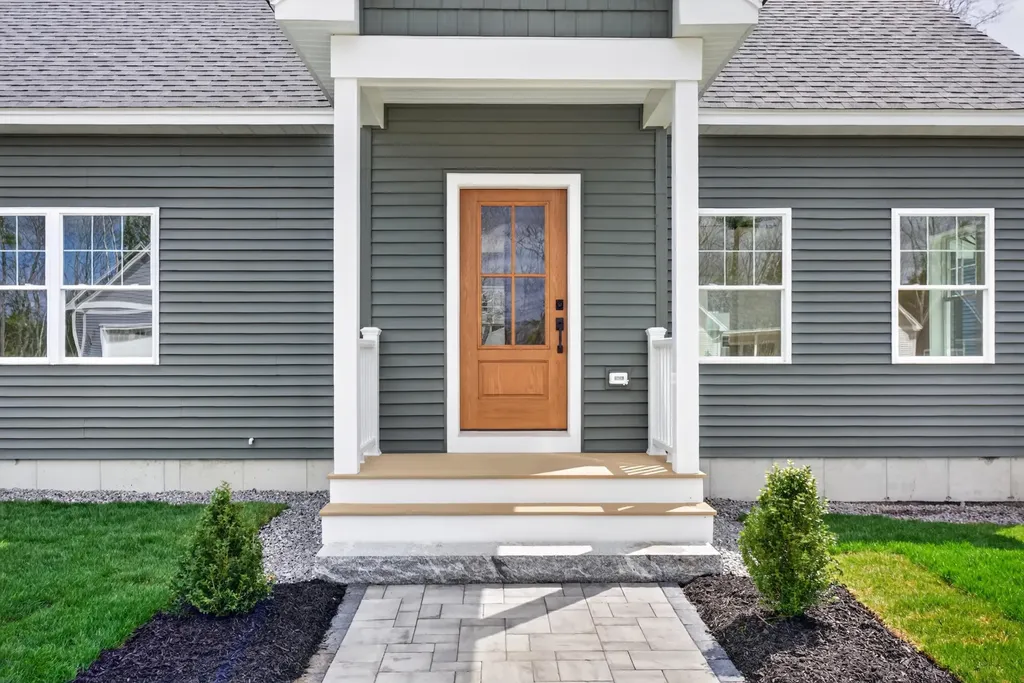 29 Forest Glenn Lane Topsham ME 04086
