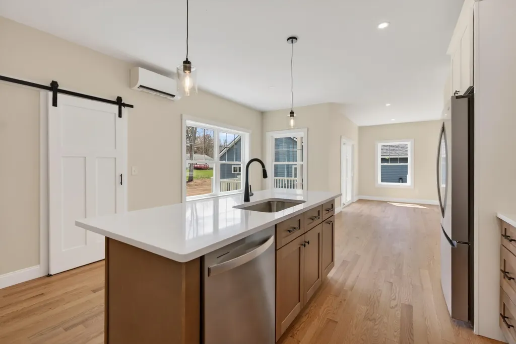 29 Forest Glenn Lane Topsham ME 04086