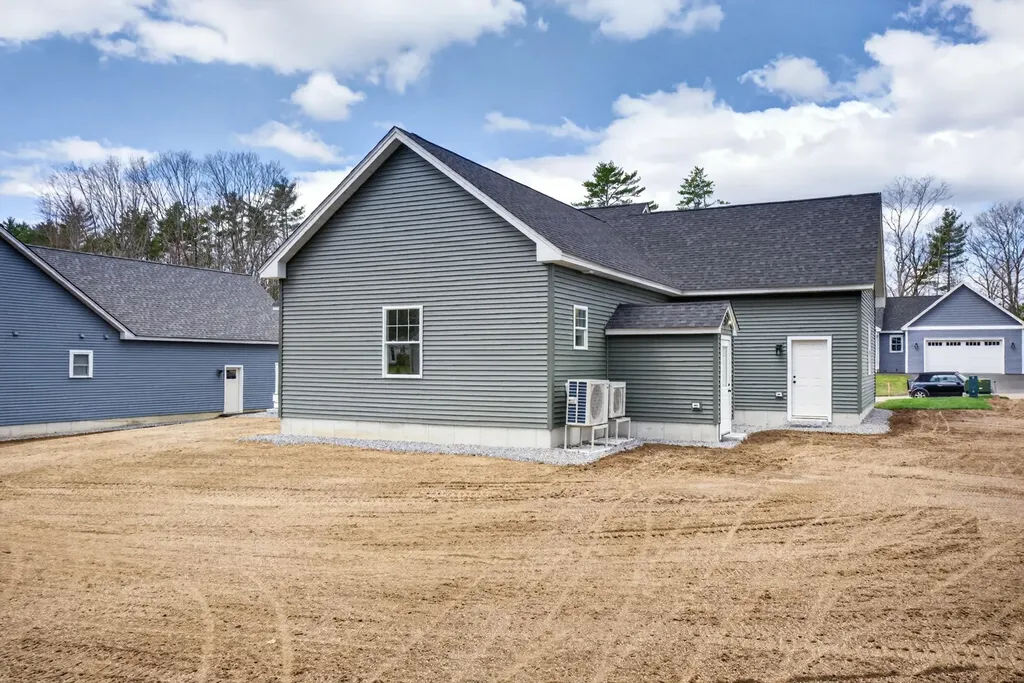 29 Forest Glenn Lane Topsham ME 04086