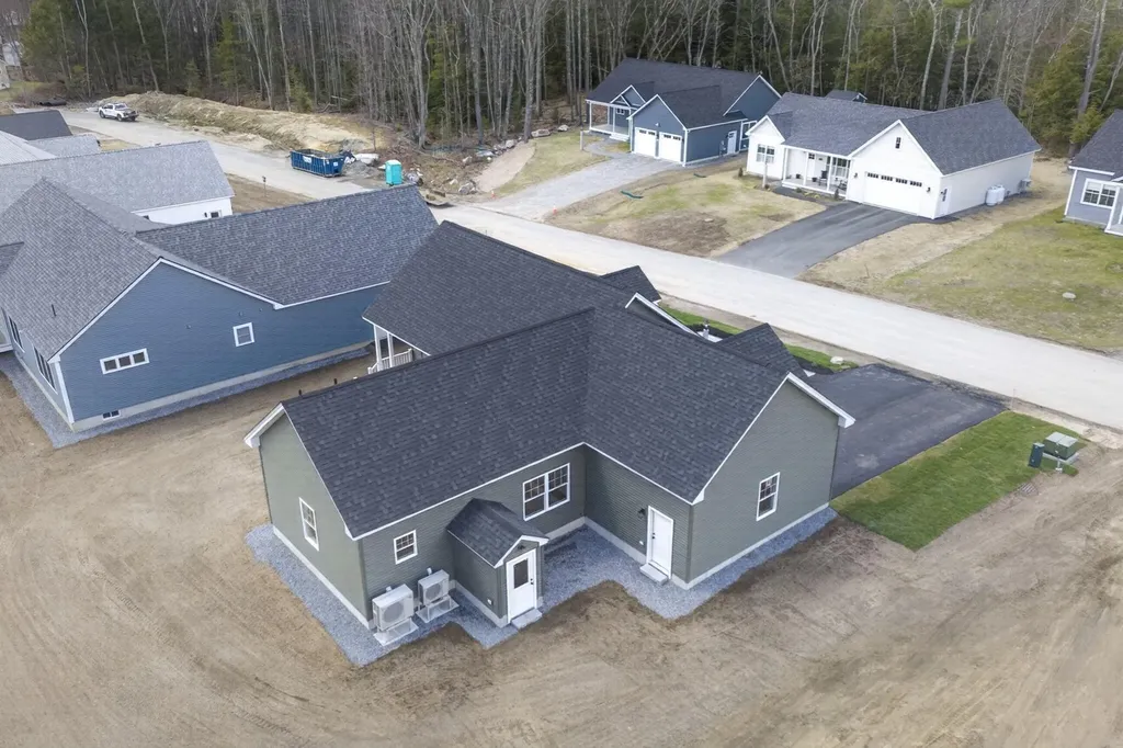 29 Forest Glenn Lane Topsham ME 04086