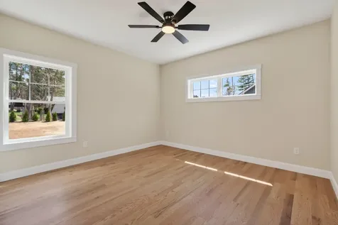29 Forest Glenn Lane Topsham ME 04086