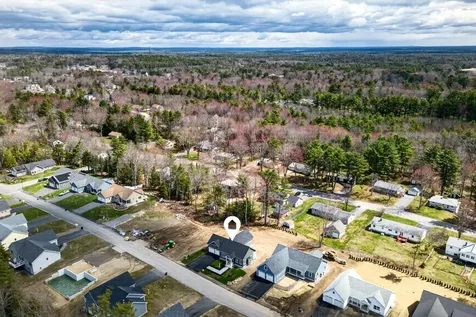 29 Forest Glenn Lane Topsham ME 04086