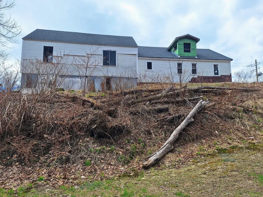 285 Park Avenue Auburn ME 04210