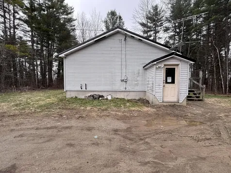 642 Stream Road Winterport ME 04496