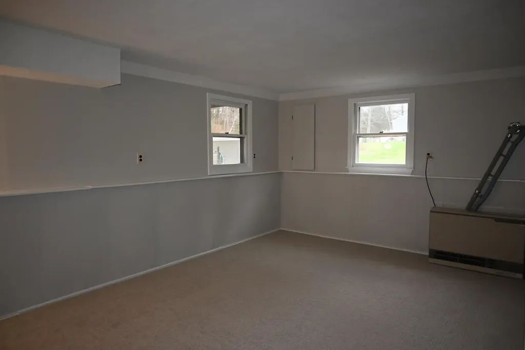 8 Lucas Lane Bowdoinham ME 04008