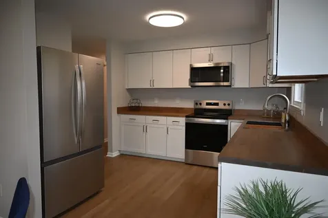 8 Lucas Lane Bowdoinham ME 04008
