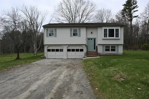 8 Lucas Lane Bowdoinham ME 04008