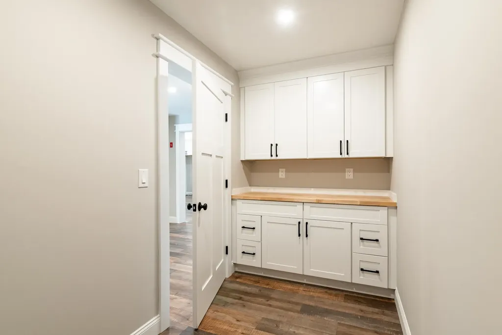 222 River Road Eliot ME 03903