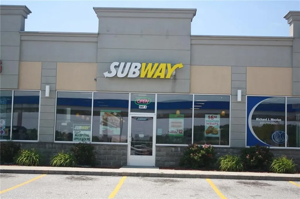 791 Kittyhawk Avenue Auburn ME 04210