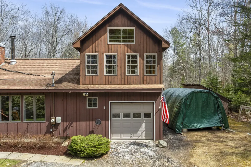 29 Juniper Lane Nobleboro ME 04555
