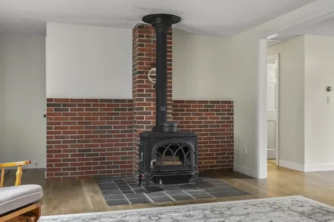 29 Juniper Lane Nobleboro ME 04555