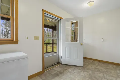 29 Juniper Lane Nobleboro ME 04555