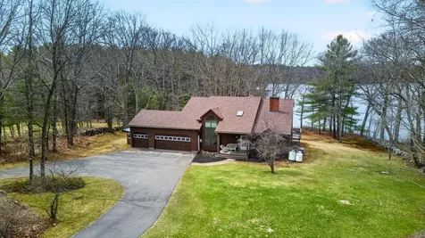 556 Main Street Wayne ME 04284