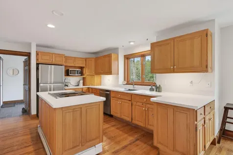 556 Main Street Wayne ME 04284