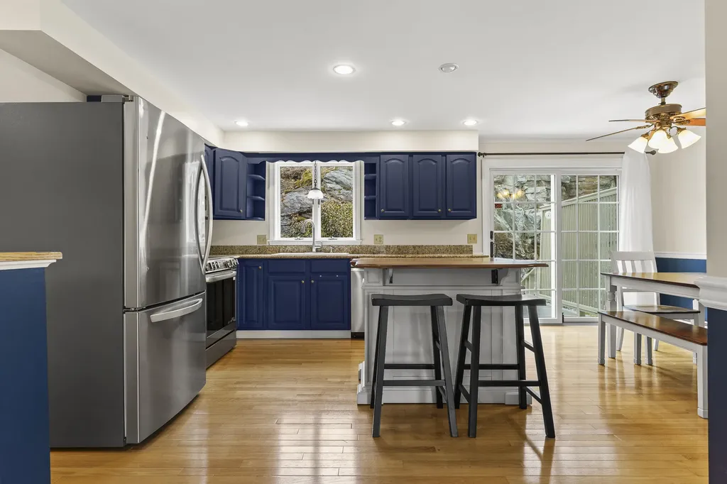 15 Village Court Boothbay Harbor ME 04538