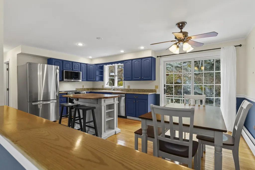 15 Village Court Boothbay Harbor ME 04538