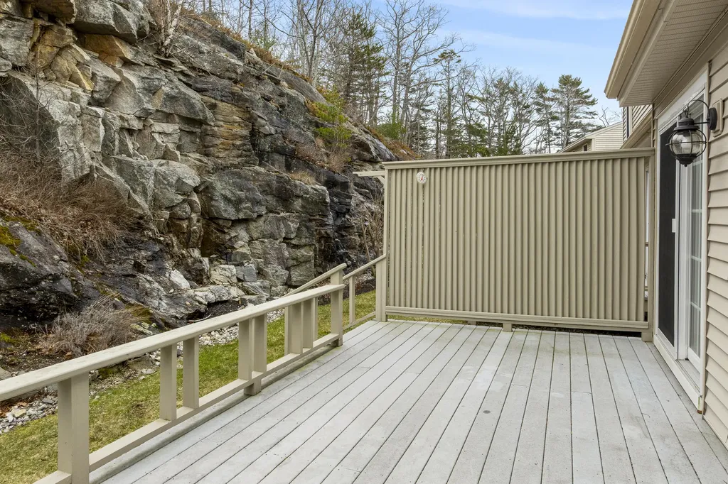 15 Village Court Boothbay Harbor ME 04538