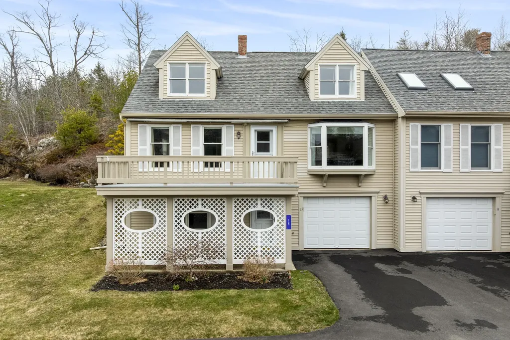 15 Village Court Boothbay Harbor ME 04538