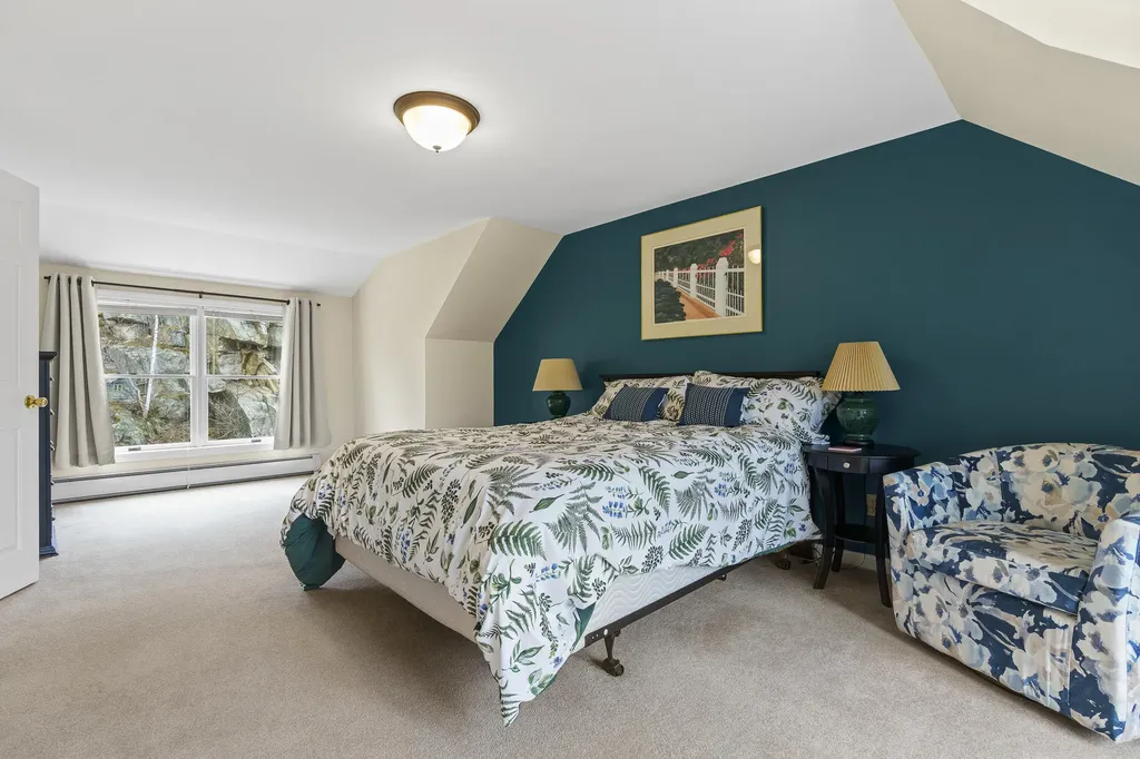 15 Village Court Boothbay Harbor ME 04538