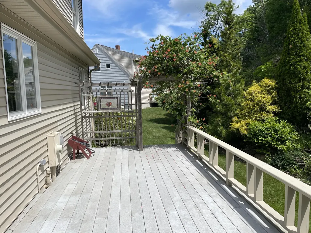 15 Village Court Boothbay Harbor ME 04538