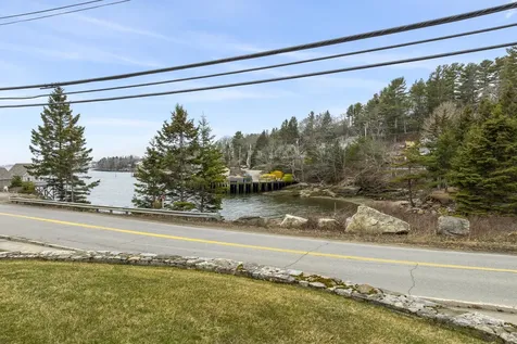 15 Village Court Boothbay Harbor ME 04538