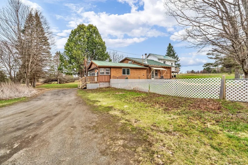 1294 Molunkus Road Cornville ME 04976