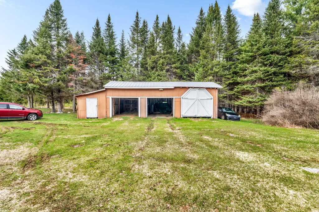 1294 Molunkus Road Cornville ME 04976