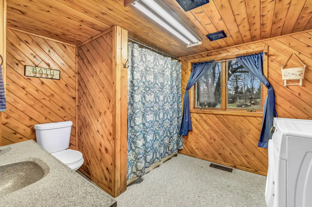1294 Molunkus Road Cornville ME 04976