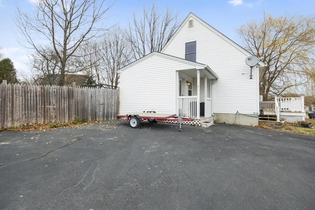15 Nevelson Street Rockland ME 04841