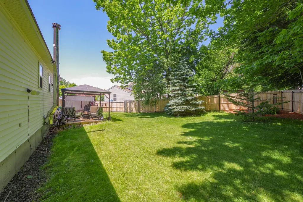 15 Nevelson Street Rockland ME 04841