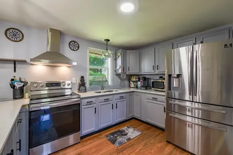 15 Nevelson Street Rockland ME 04841