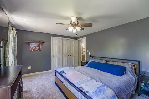 15 Nevelson Street Rockland ME 04841