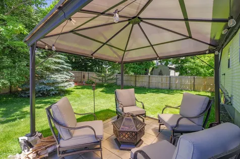15 Nevelson Street Rockland ME 04841