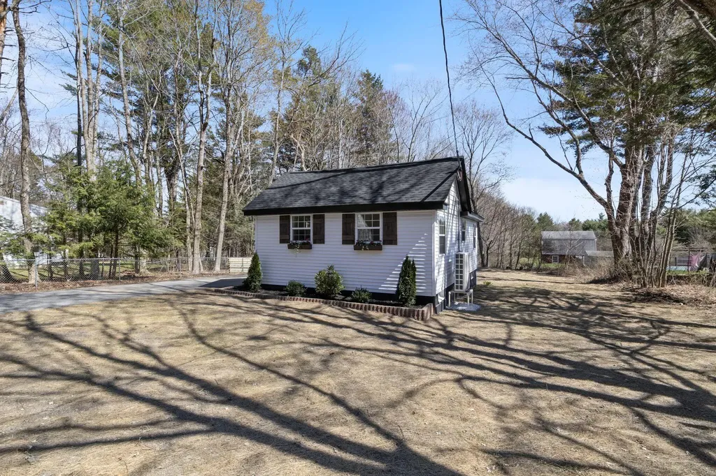 555 Brook Street Westbrook ME 04092