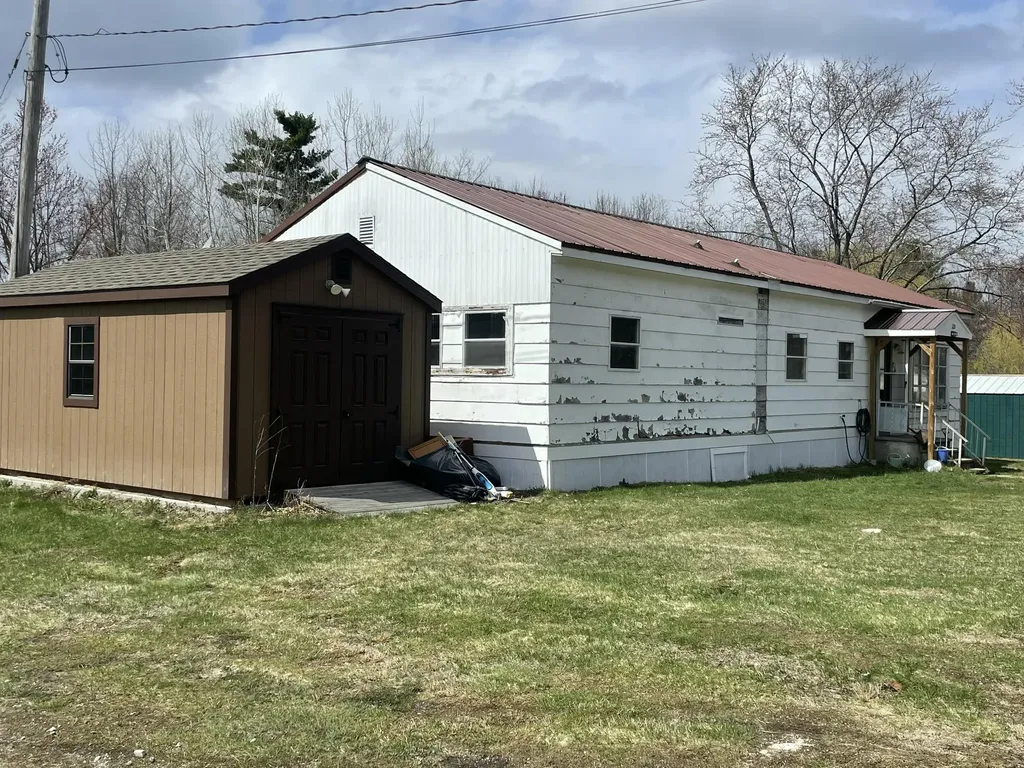 1120 Lewiston Road New Gloucester ME 04260