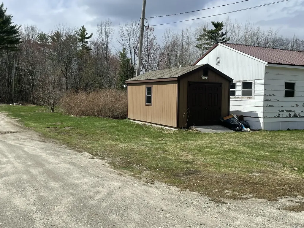 1120 Lewiston Road New Gloucester ME 04260