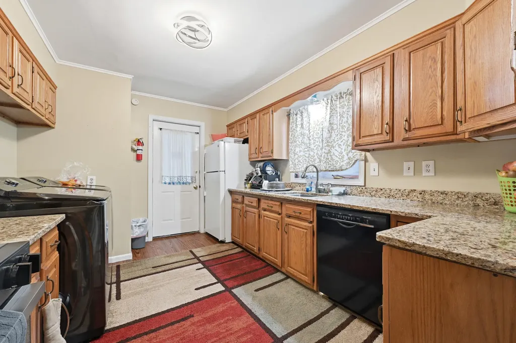 83 Pleasant Street Waterville ME 04901