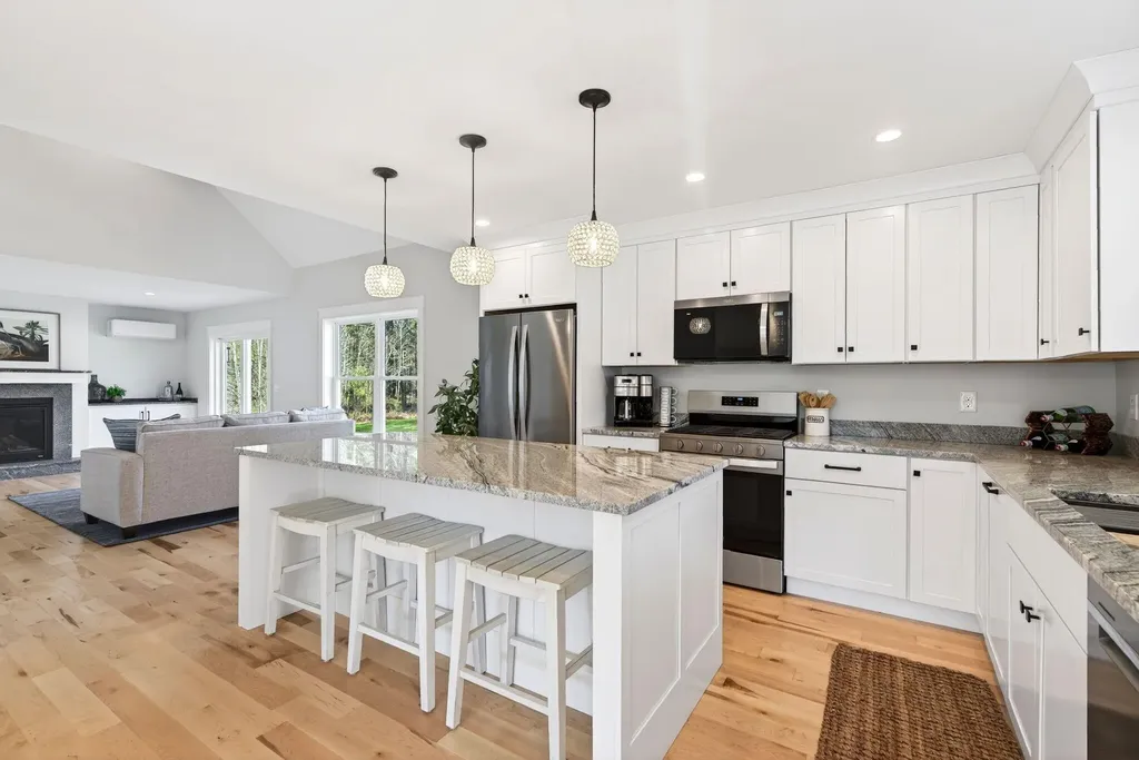 2 Palmers Way Old Orchard Beach ME 04064