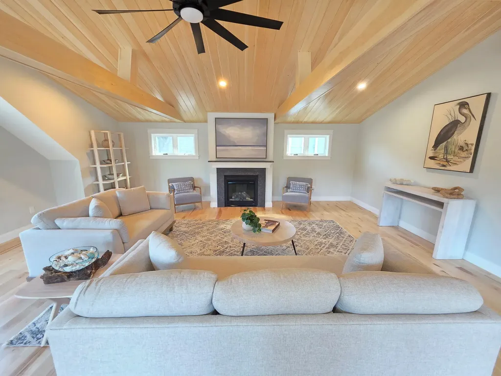 2 Palmers Way Old Orchard Beach ME 04064