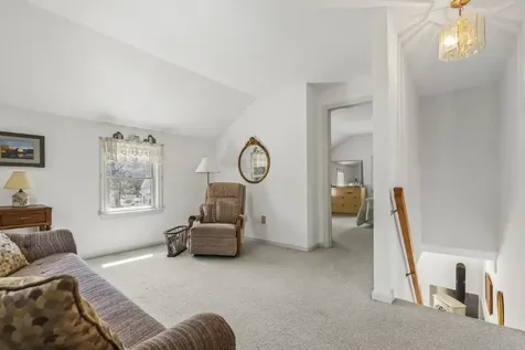 9 Cosy Harbor Road Southport ME 04576
