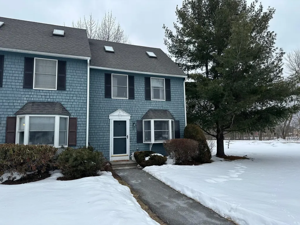 29 Orchard Hills Parkway Bangor ME 04401