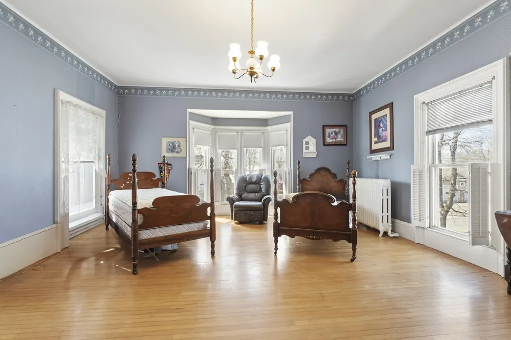 15 Upper Main Street Norridgewock ME 04957
