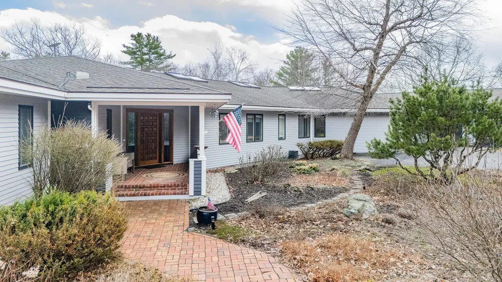 105 Mill Island Road Arrowsic ME 04530