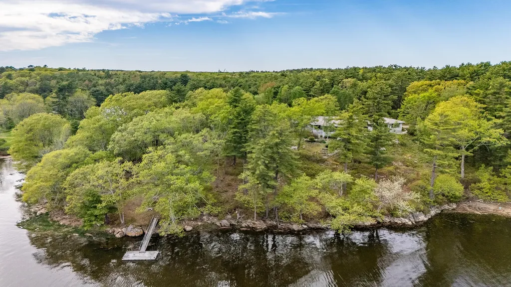 105 Mill Island Road Arrowsic ME 04530
