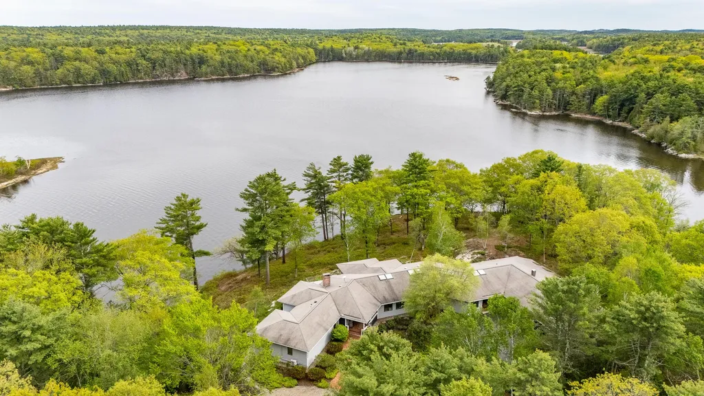 105 Mill Island Road Arrowsic ME 04530
