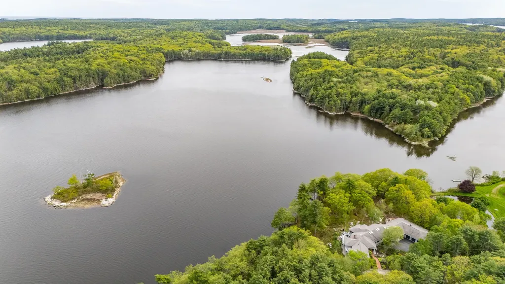 105 Mill Island Road Arrowsic ME 04530