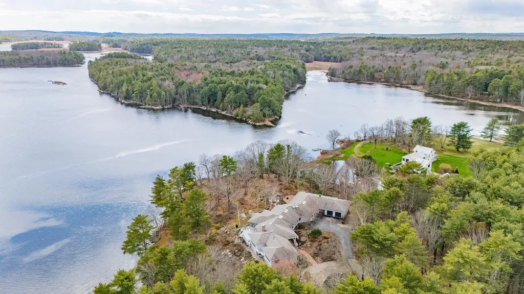 105 Mill Island Road Arrowsic ME 04530