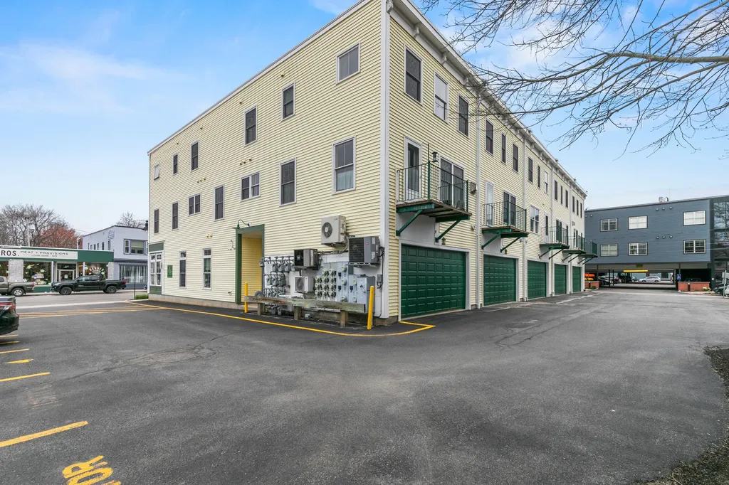 96 Ocean Street South Portland ME 04106