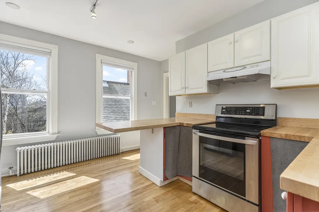 22 Cumberland Avenue Portland ME 04101